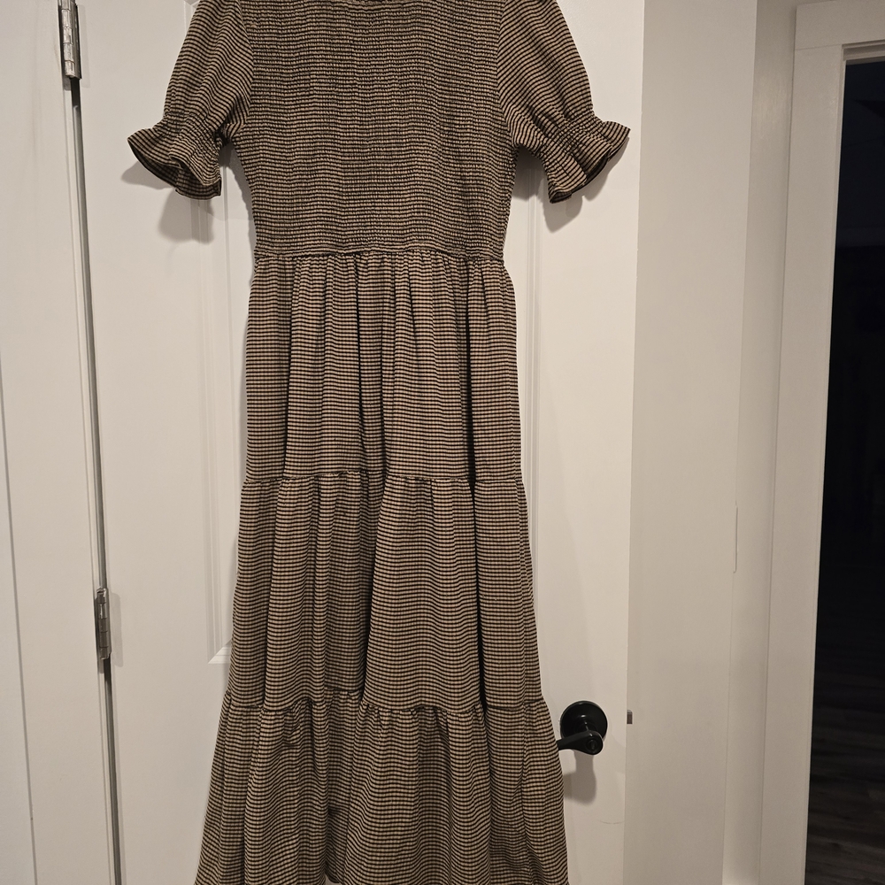 Ivy City Co Brown and Cream Checked Tiered Maxi Dress